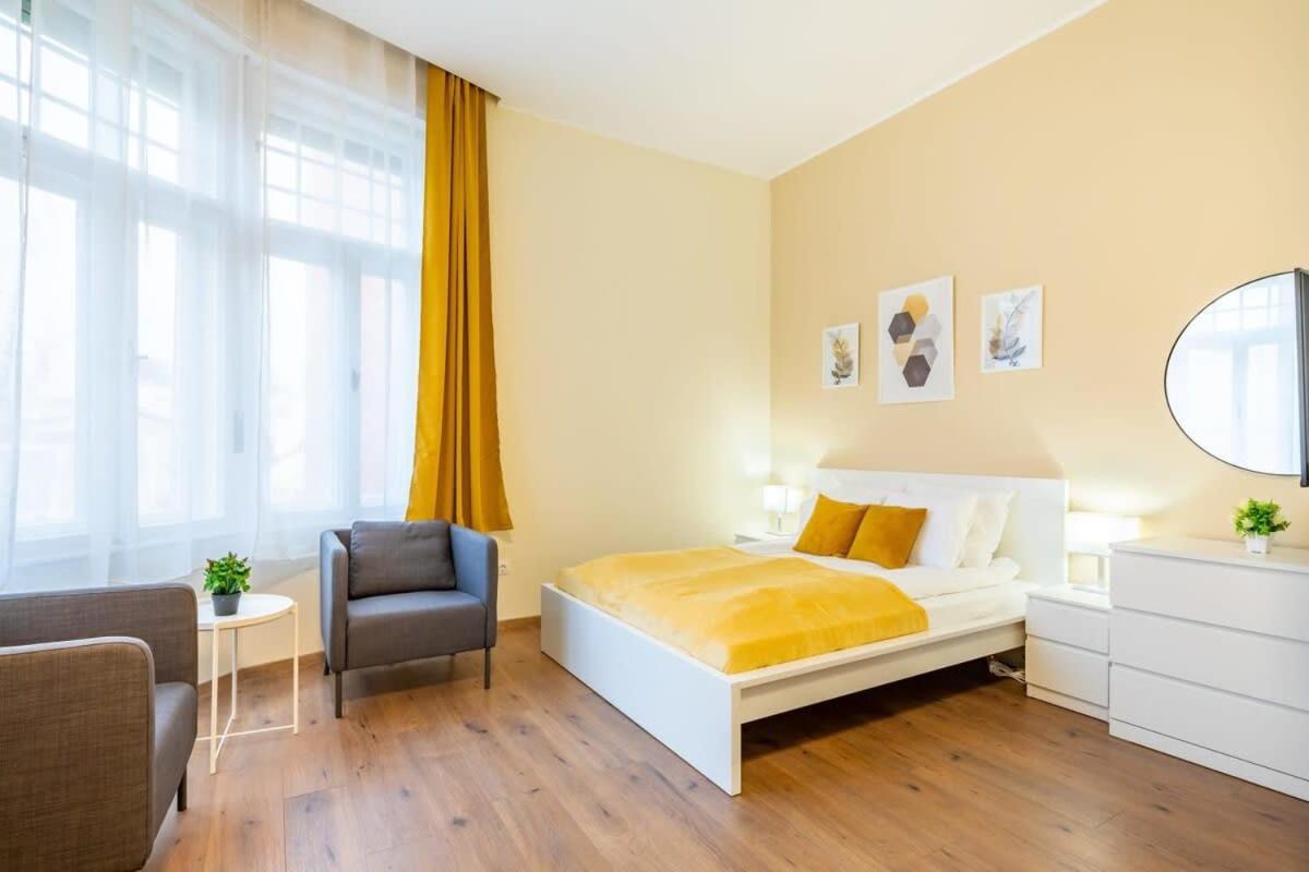 Super Central New Studio Budapešť Exteriér fotografie